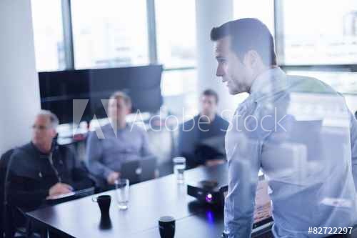 500_F_82722297_4wQ0GH8LTFw76uOv6XsWsnuDr6XwEUR9 1